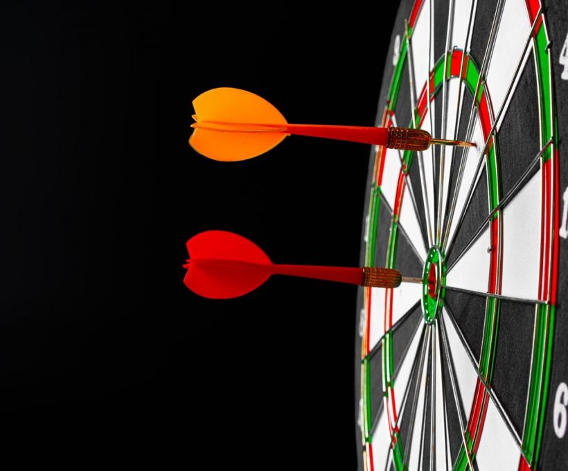 dartboard-on-black-dark-background-close-up-2021-09-03-09-33-38-utc (1)